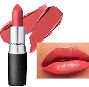 MAC: Kiss Me Lipstick-Forever Curious 1