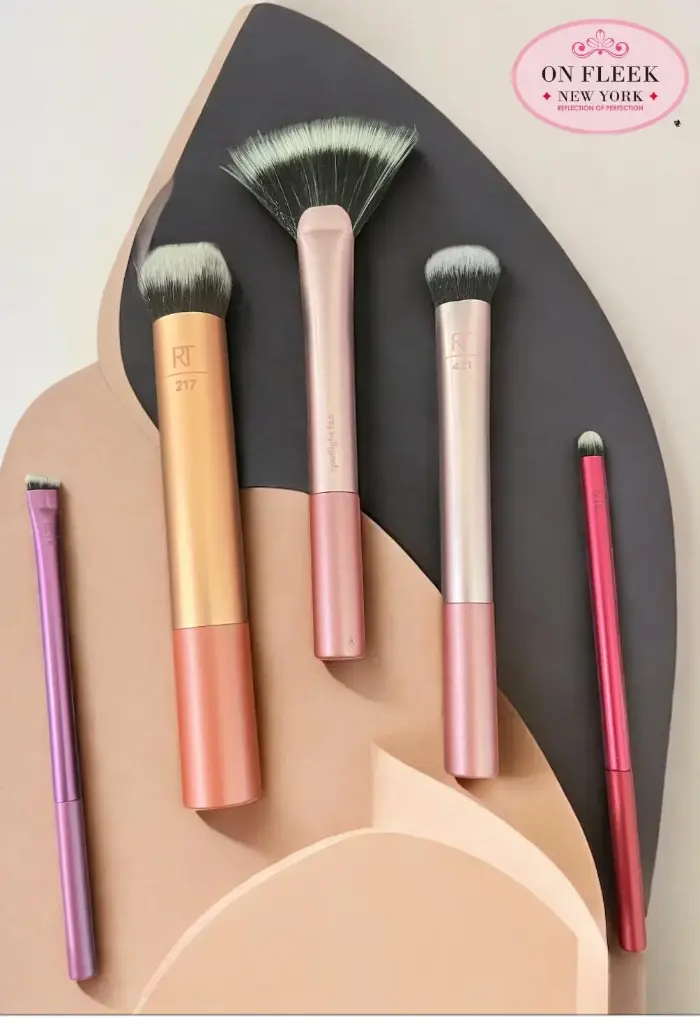 Real Technique artist essentials brush set face- eye - cheek 