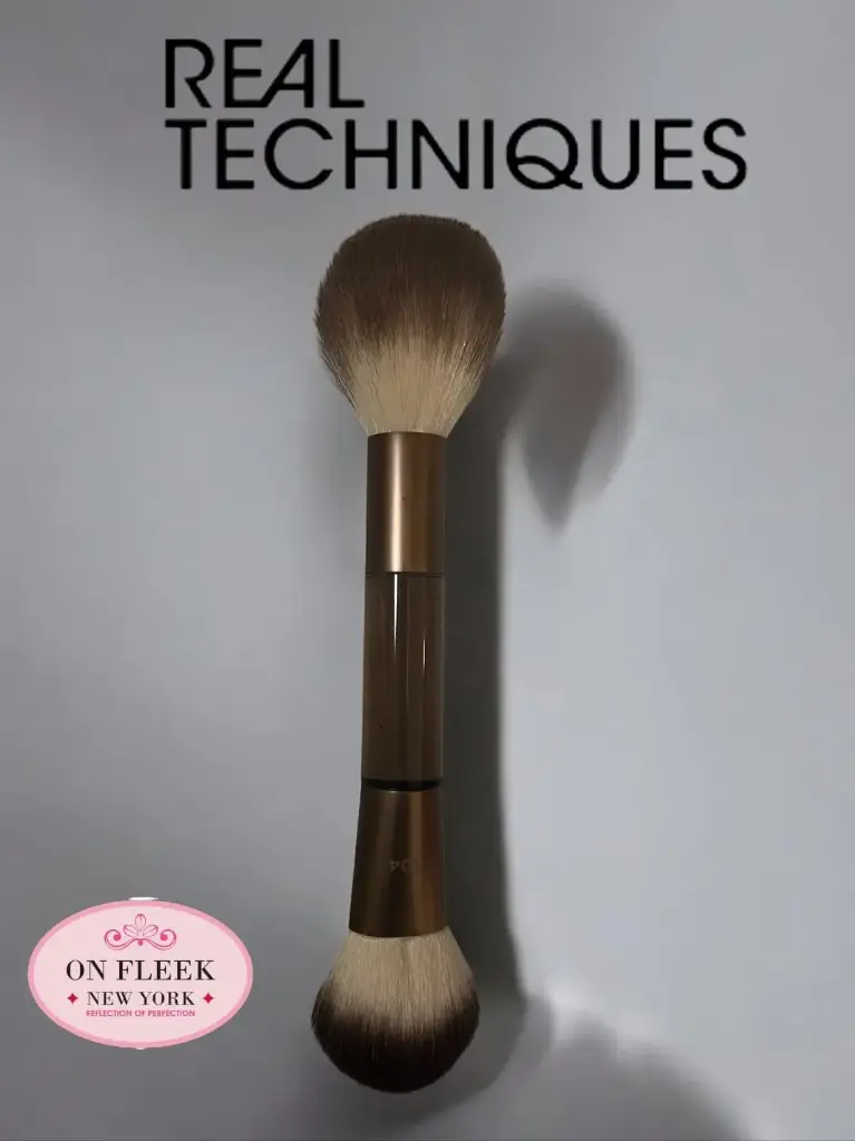 Real Techniques cherry on top Limited Edition Its All Blush Brush 2 In 1