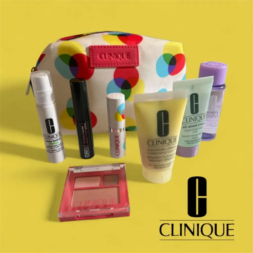 Clinique  bag set (Makeup Remover, Moisturizer, Even better clinical ,high impact mascara, all about clean, pallet, Lipstick love pop)
