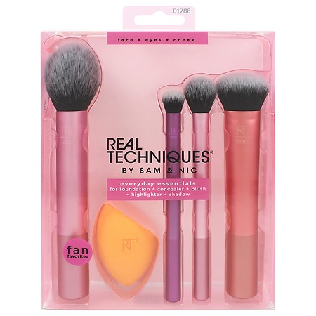Real Techniques Every Day Essentials