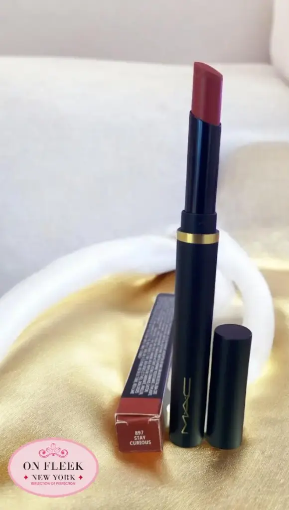 MAC Powder Velvet Blur Slim Stick - Stay Curious