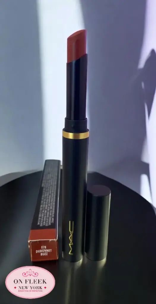 MAC Powder Velvit Blur Slim Stick - Dubonnet Buzz