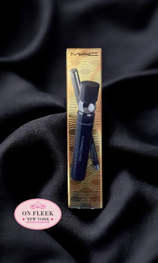 [773602718894] MAC Cosmetics Holiday Eye-con Status Lash + Li Gift Set for the Eye Area Glide or Die