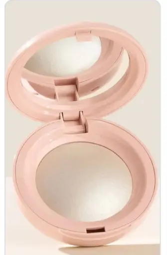 [840122905438] Rare Beauty Positive Light Silky Touch Highlighter- mesmerize