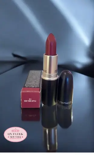 [773602577170] MAC Frost Lipstick - NEW YORK APPLE