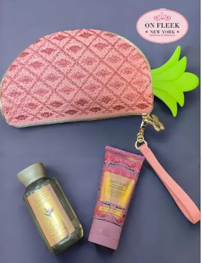 Bath & Body Works Pineapple bag set ( bahamas passion fruit body cream, shower gel )