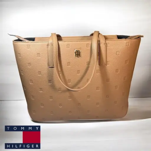 Tommy Hilfiger large camel bag 