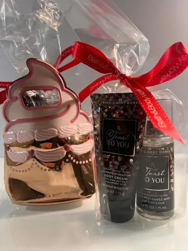 Bath& Body Works A Toast To You mini  Body cream  and fragrance mist 