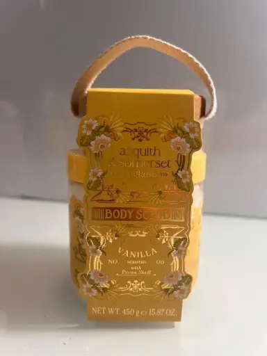 Asquith &Somerset England Body Scrub Vanilla Scented with Pecan shell   body scrub and exfoliating brush 